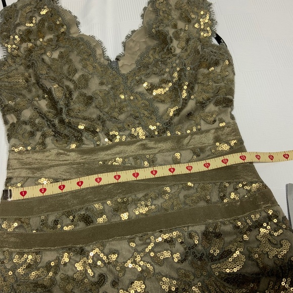 NWT - Tadashi Shoji Sequin Dress - Size 2 - Picture 9 of 15